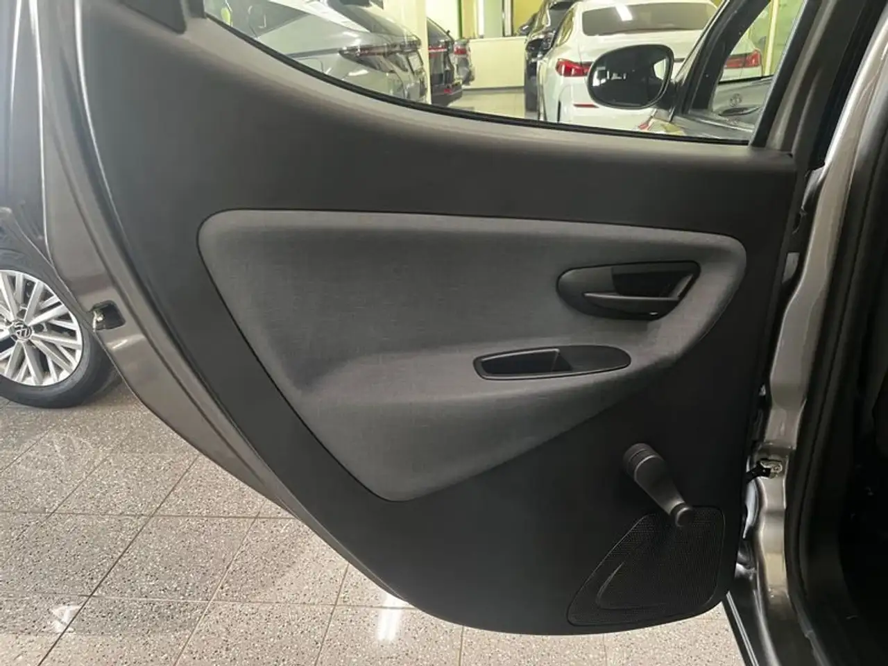 Lancia Ypsilon 2022 — фото 10