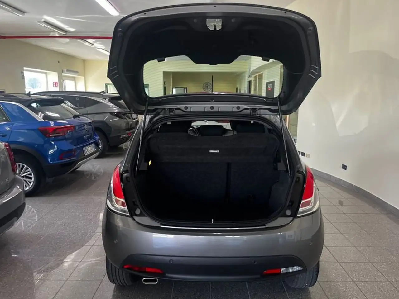 Lancia Ypsilon 2022 — фото 8