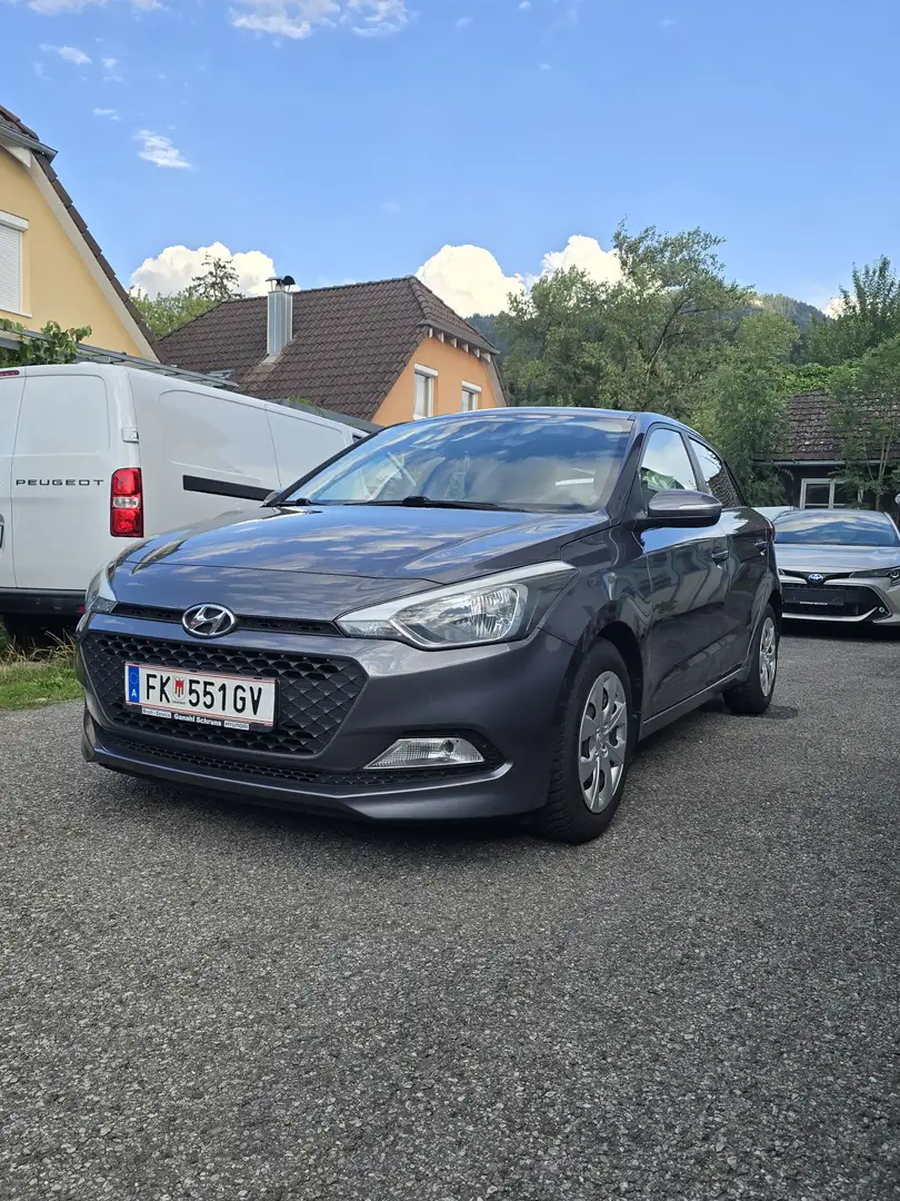 Hyundai i20 1,25 - 1