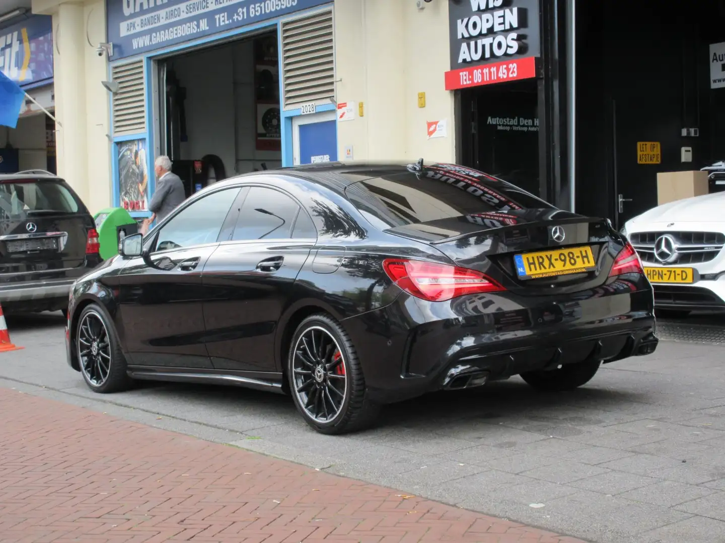 Mercedes-Benz CLA 200 AMG Automaat Xenon Led Navi Leer Negro - 2