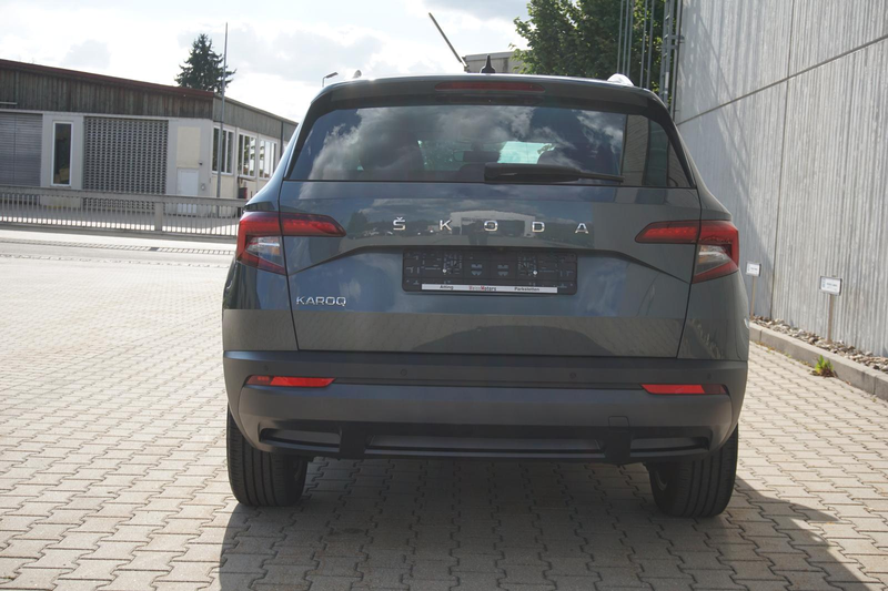 Skoda Karoq 1.5TSI Style DSG Navi AHK Kamera ACC 1.Hd* — photo 7
