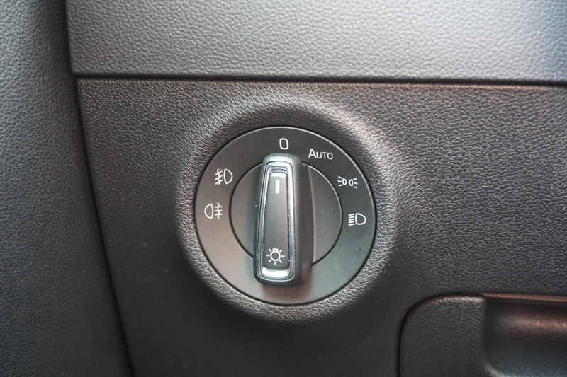 Skoda Karoq 1.5TSI Style DSG Navi AHK Kamera ACC 1.Hd* — photo 22