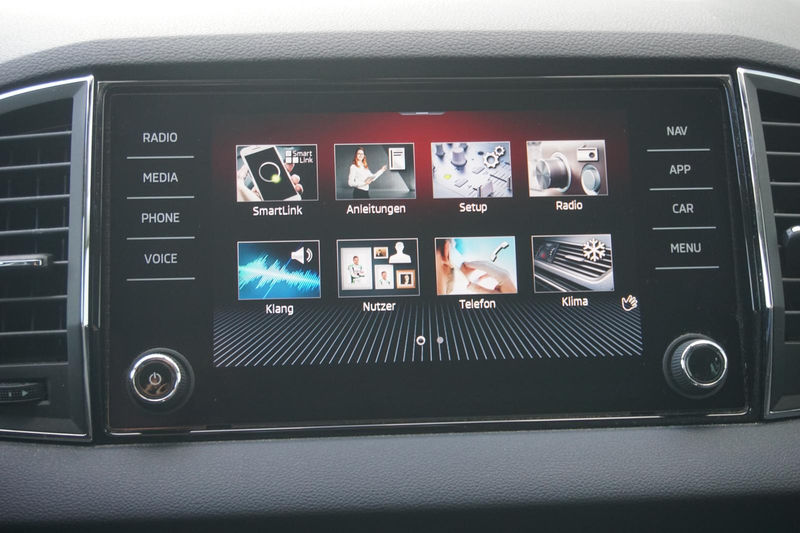 Skoda Karoq 1.5TSI Style DSG Navi AHK Kamera ACC 1.Hd* — photo 10