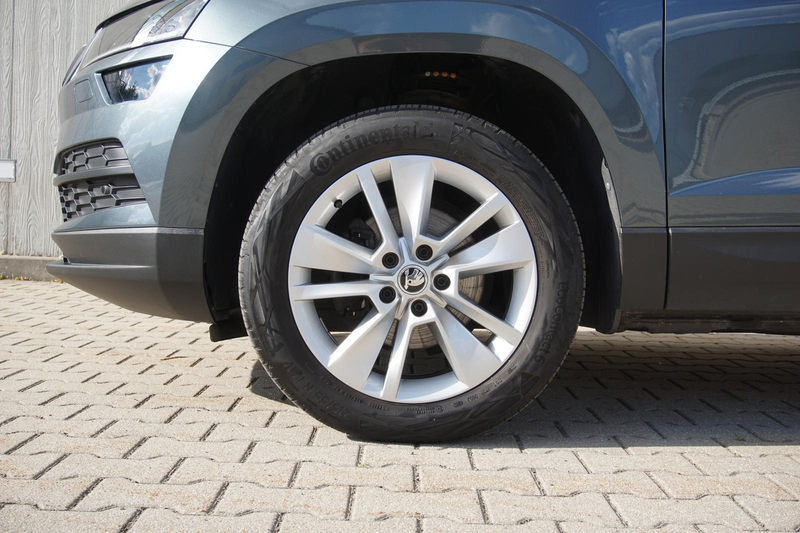 Skoda Karoq 1.5TSI Style DSG Navi AHK Kamera ACC 1.Hd* — photo 3