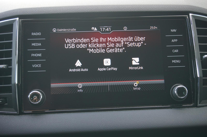 Skoda Karoq 1.5TSI Style DSG Navi AHK Kamera ACC 1.Hd* — photo 11