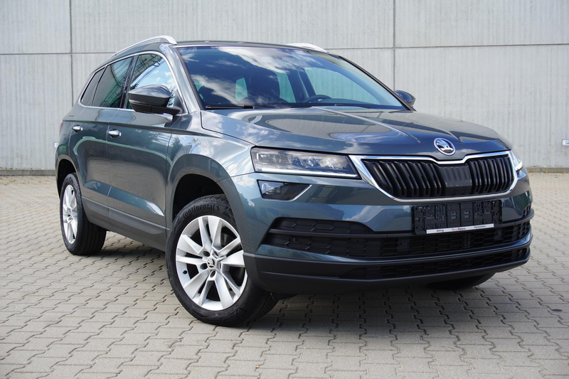 Skoda Karoq 1.5TSI Style DSG Navi AHK Kamera ACC 1.Hd*