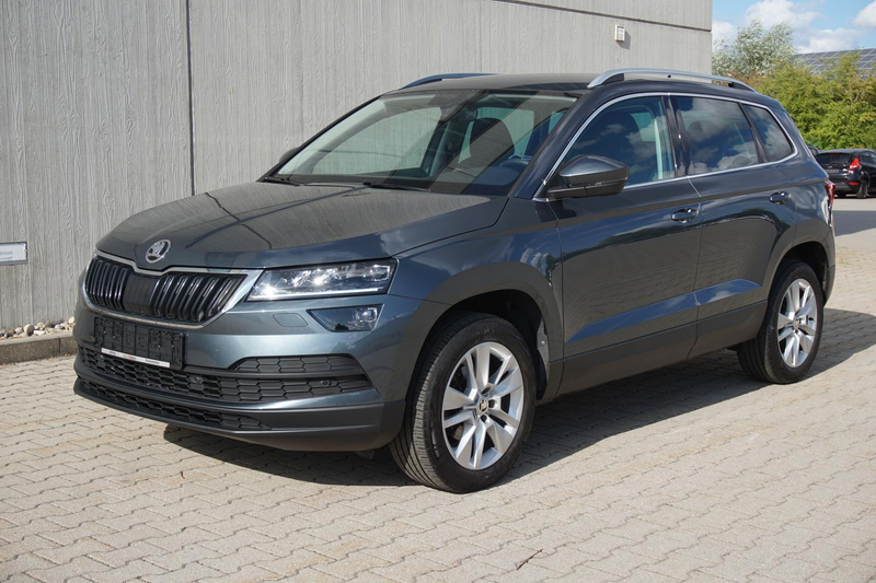 Skoda Karoq 1.5TSI Style DSG Navi AHK Kamera ACC 1.Hd* — photo 4