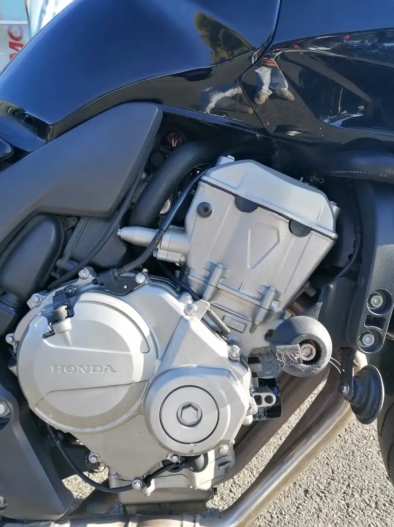 Honda CBF 600 Schwarz - 2