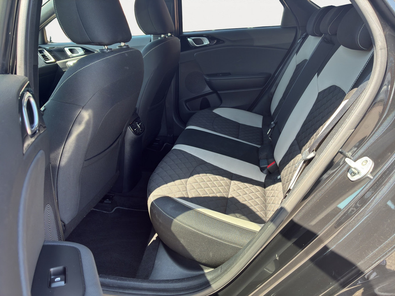 Kia ProCeed / pro_cee'd — photo 9