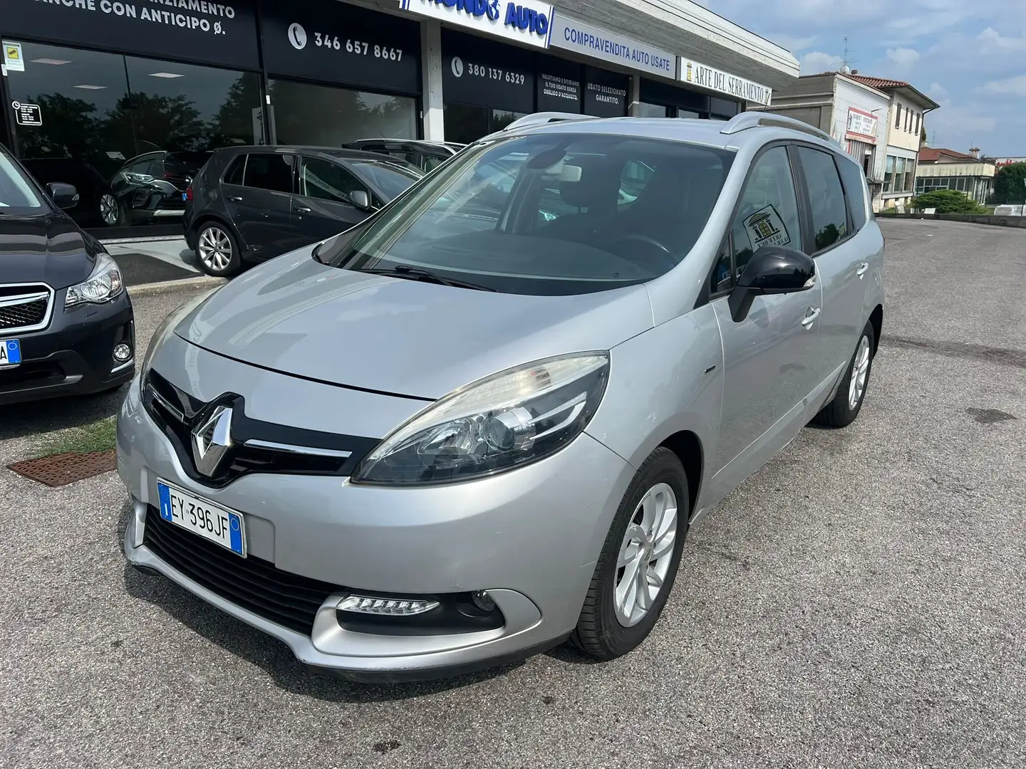 Renault Scenic 1.5 dci Live 110cv 7 posti Argento - 1