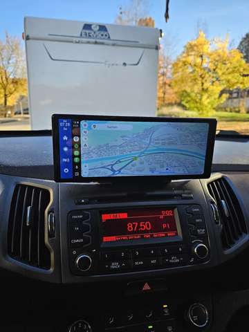 Imagine Kia Sportage 1.6 GDI 2WD Attract