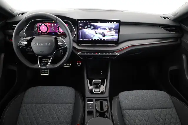Skoda Octavia view 4
