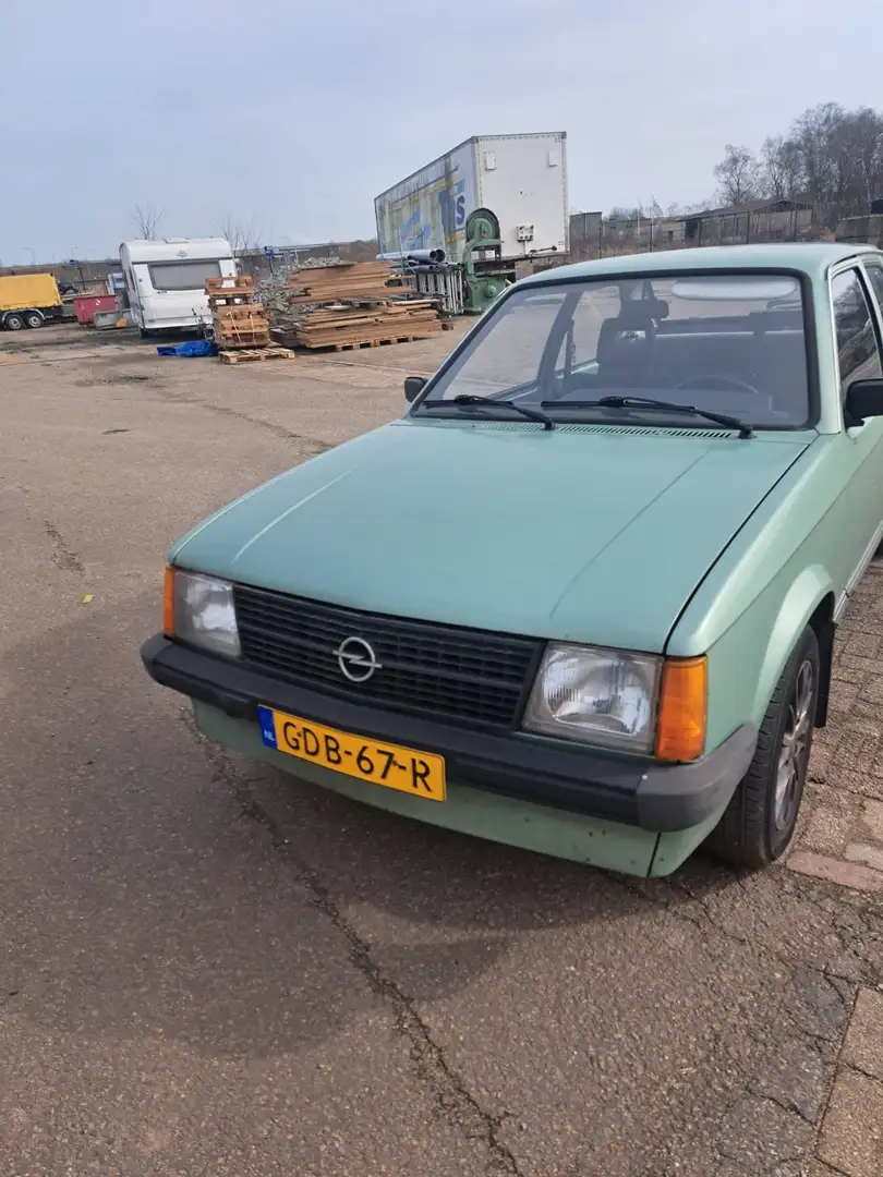 Opel Kadett 1.2S LS Зелений - 1