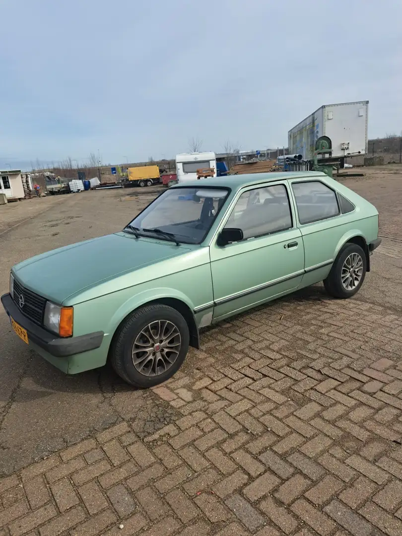 Opel Kadett 1.2S LS Зелений - 2
