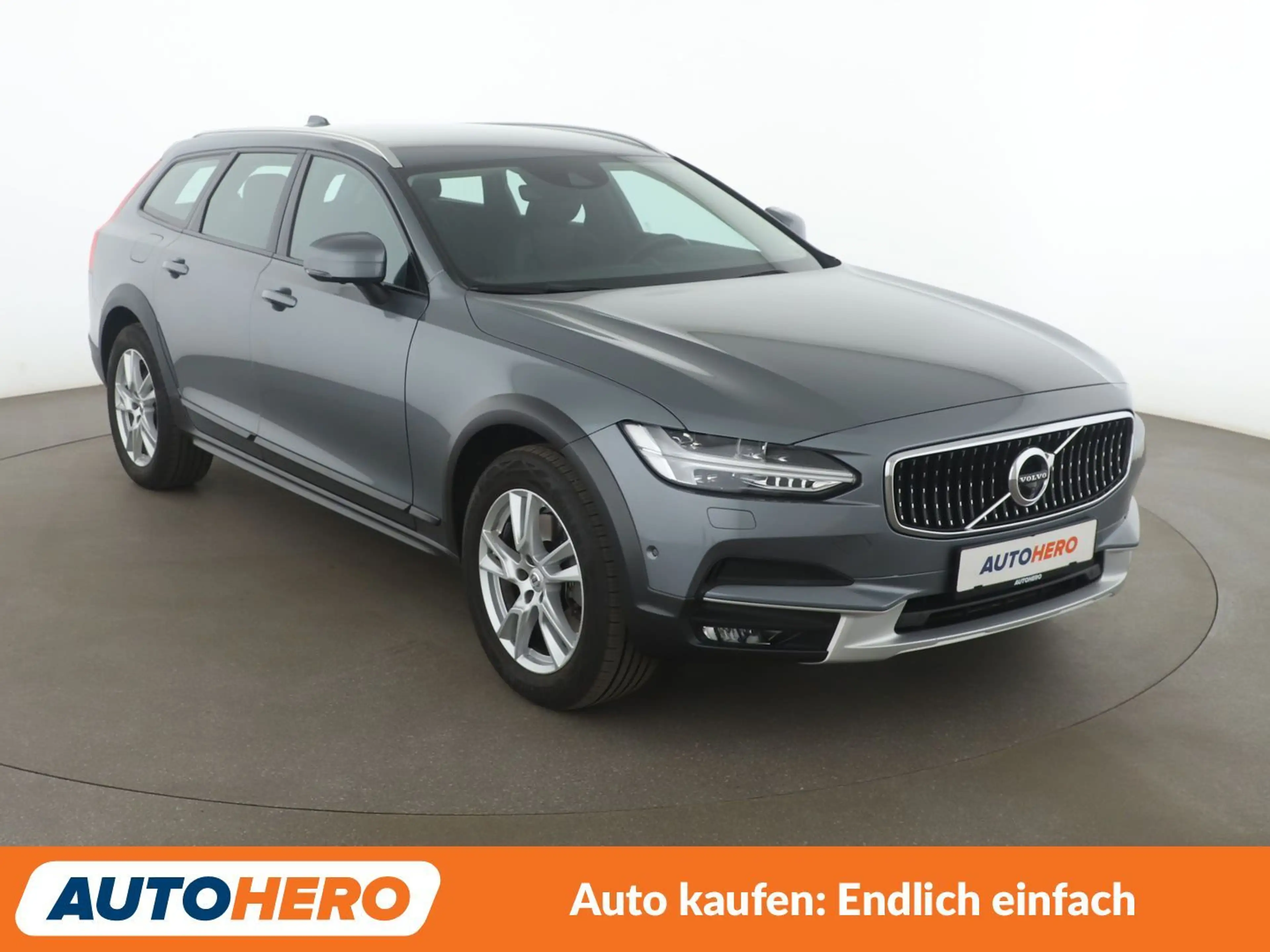 Volvo V90 Cross Country 2.0 D4 AWD Aut.*360CAM*B&W*ACC*LED*NAVI*PDC* — photo 8