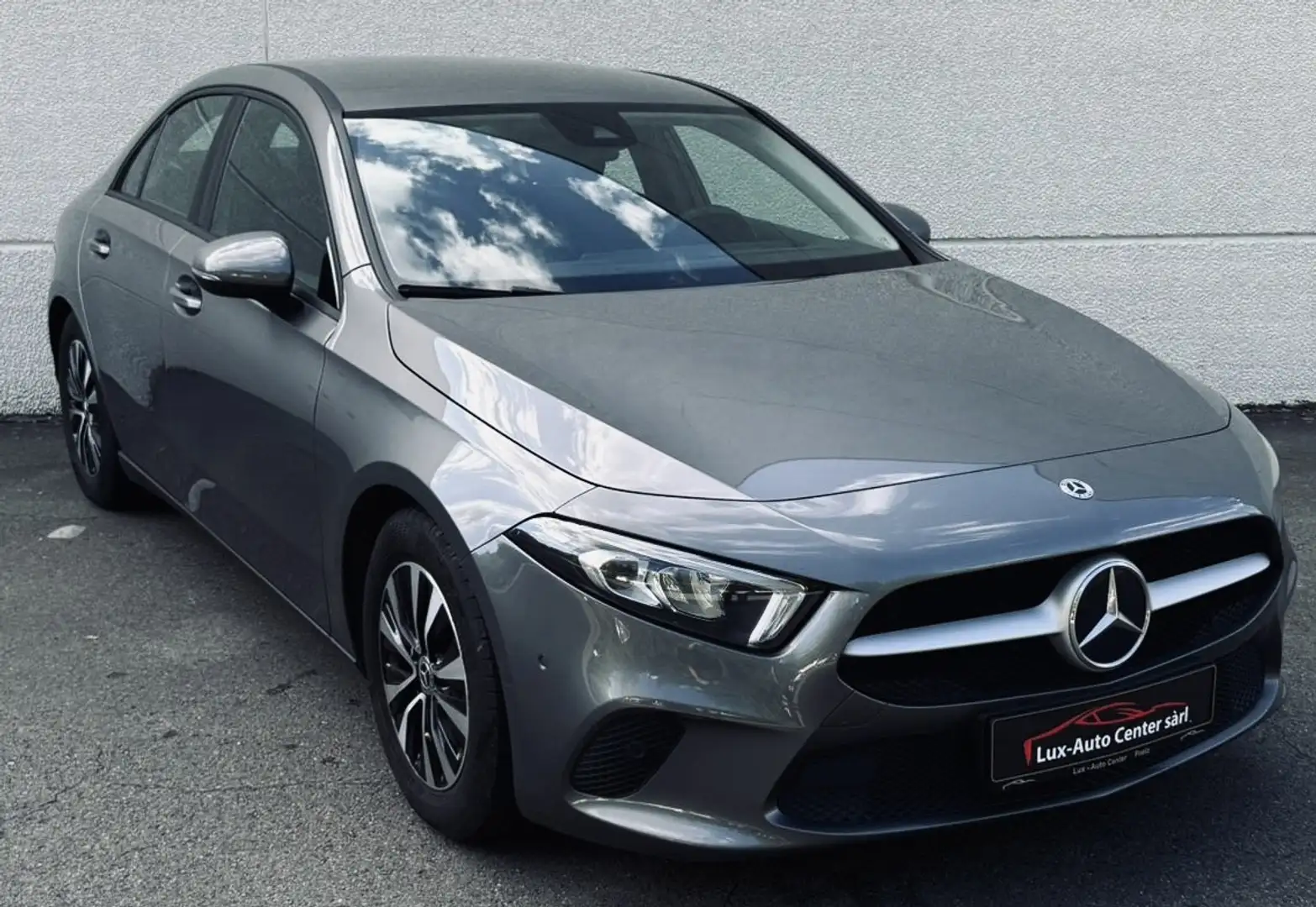 Mercedes-Benz A 180 Business Solution Essential Gris - 2