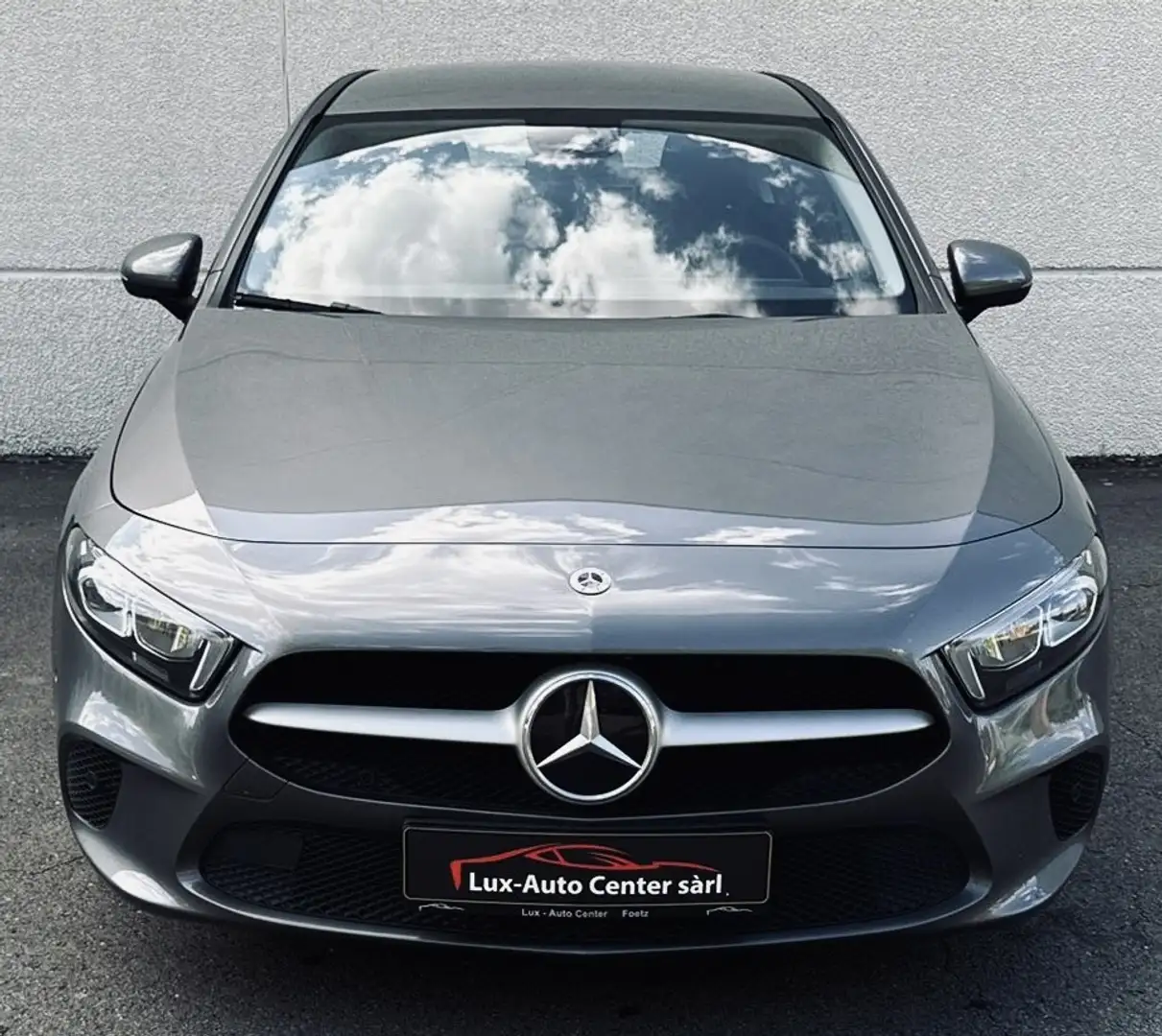 Mercedes-Benz A 180 Business Solution Essential Gris - 1