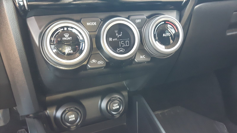 Suzuki Swift 1,2 Comfort+ HYBRID — photo 14