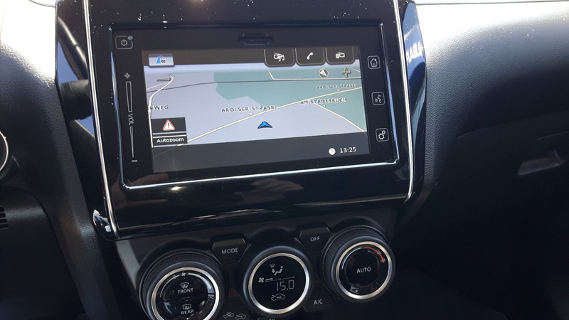 Suzuki Swift 1,2 Comfort+ HYBRID — photo 12