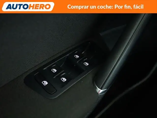 Volkswagen Golf view 28