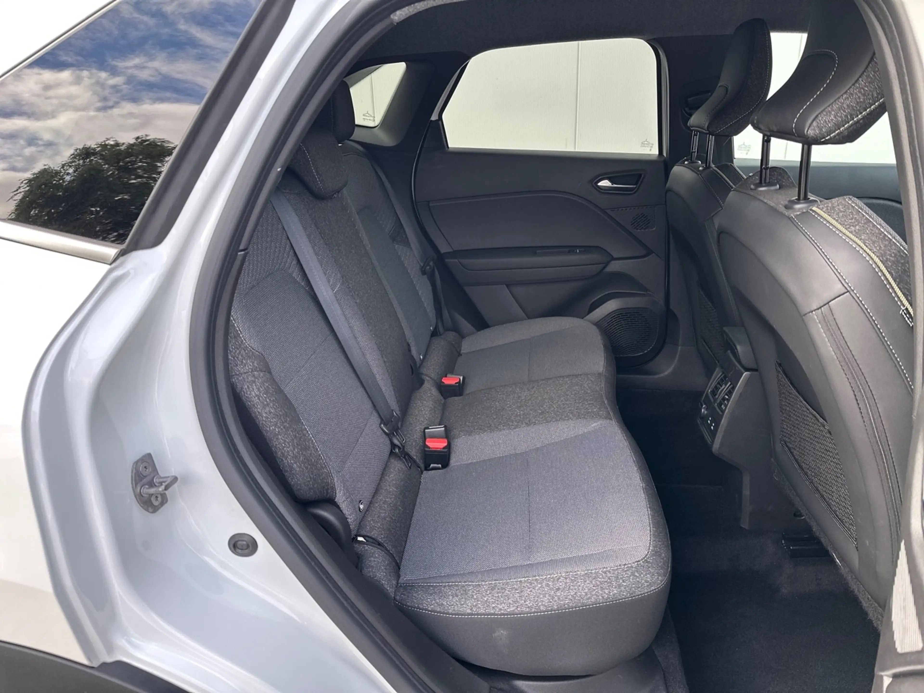 Renault Symbioz 1.8 E-Tech full hybrid 160 techno AUTOMAAT / VEEL — photo 11