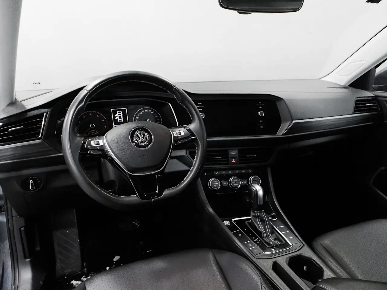 Volkswagen Jetta снимка Volkswagen Jetta