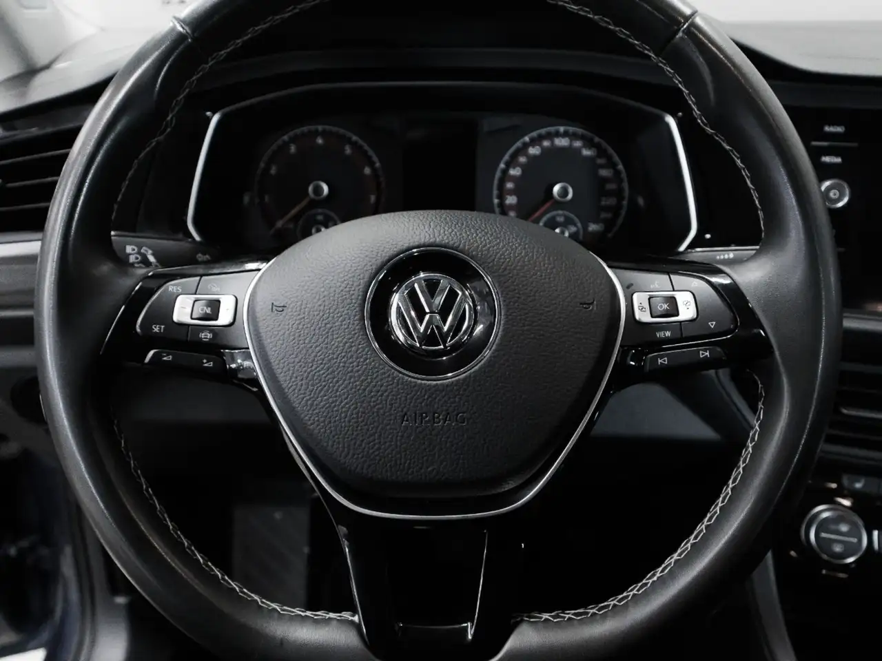 Volkswagen Jetta снимка Volkswagen Jetta