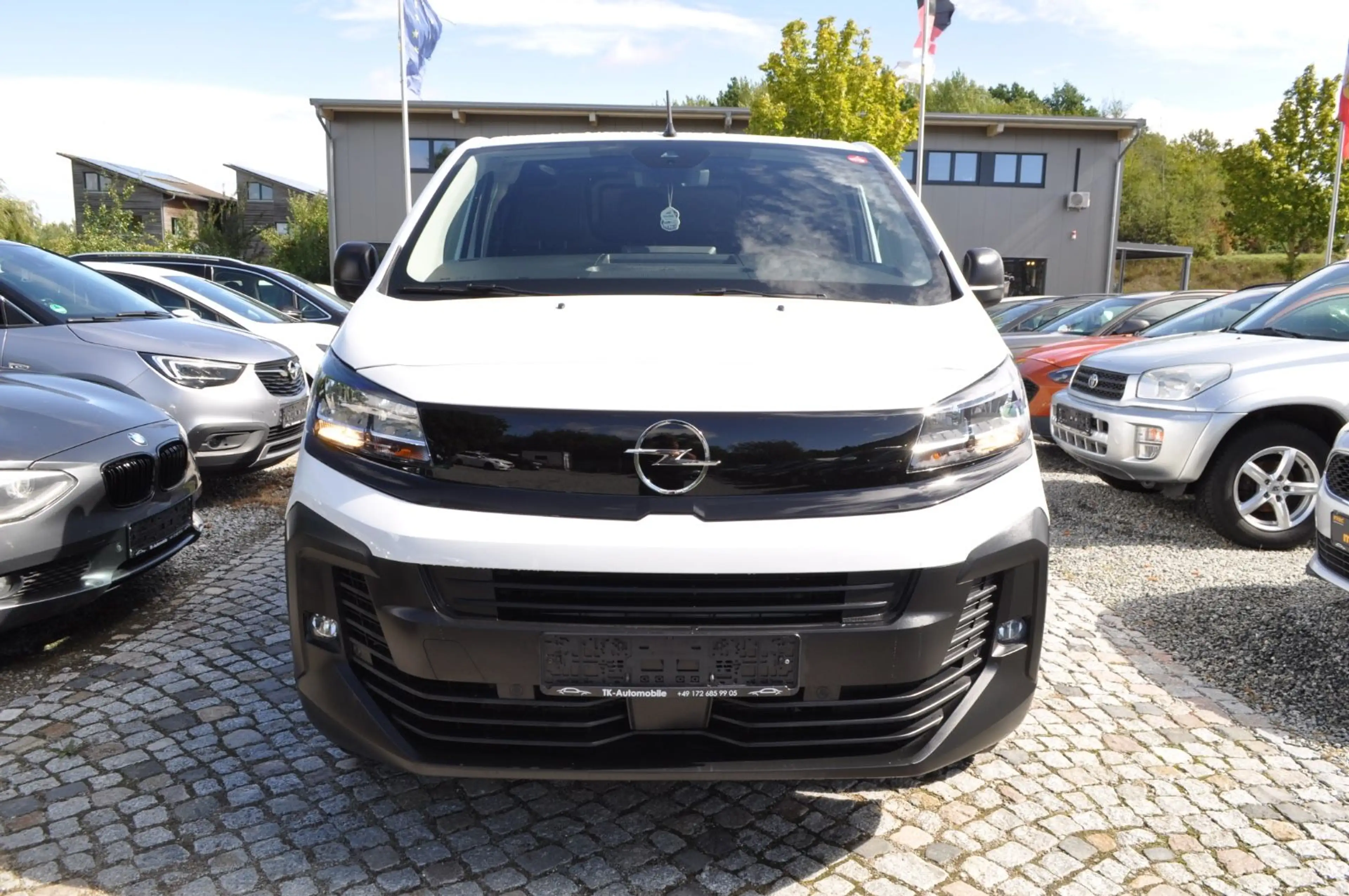 Opel Vivaro Kasten Basis XL /TÜV/AU NEU/SHZ/PDC/KLIMA — photo 2