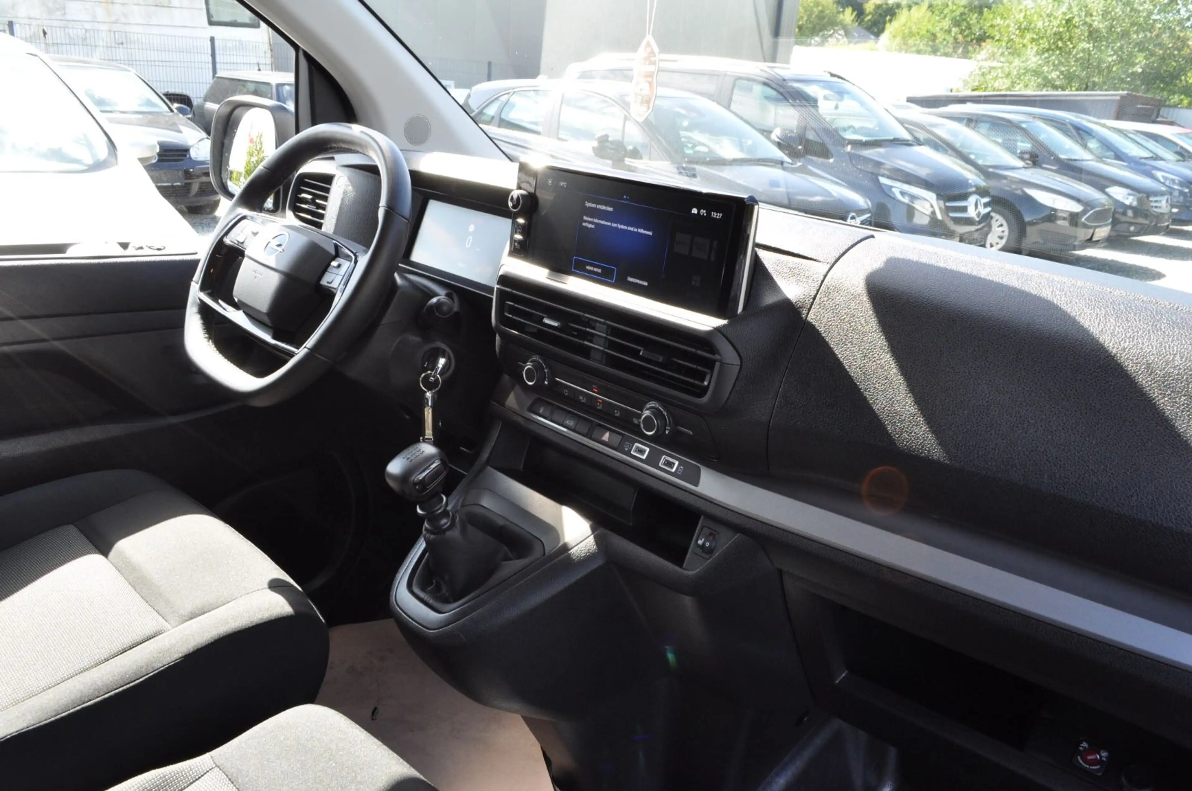 Opel Vivaro Kasten Basis XL /TÜV/AU NEU/SHZ/PDC/KLIMA — photo 9
