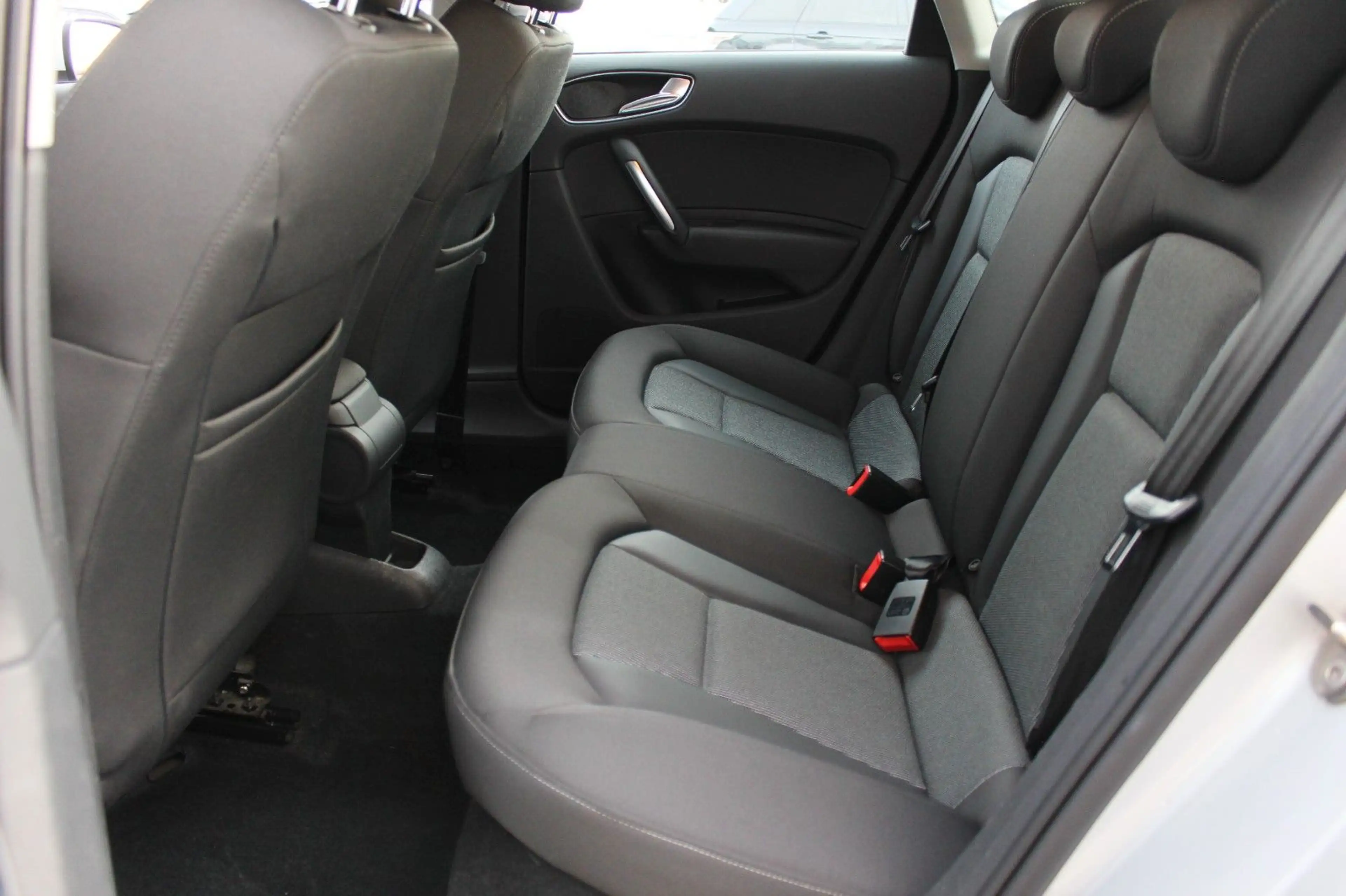 Audi A1 Sportback 1.4 TFSI Ambit. | Klimaauto. | SHZ — photo 10