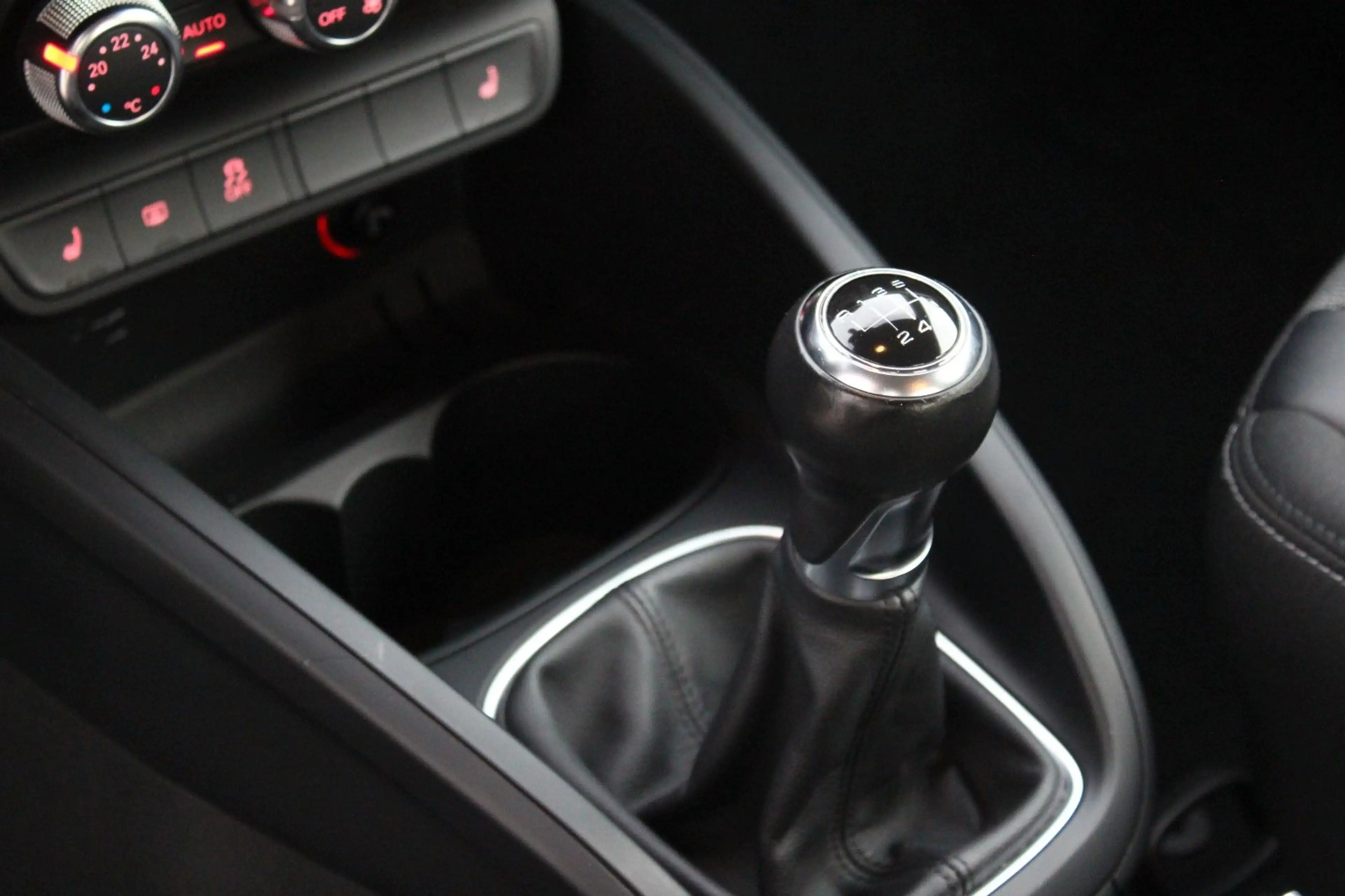 Audi A1 Sportback 1.4 TFSI Ambit. | Klimaauto. | SHZ — photo 15