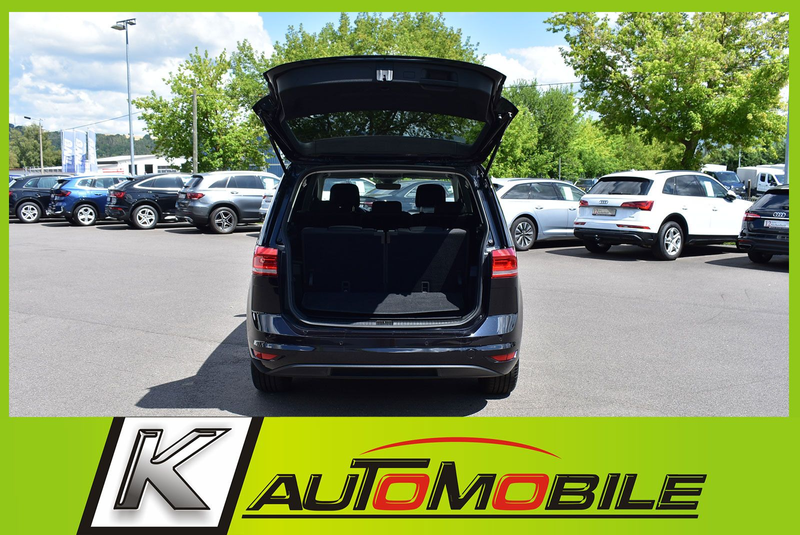 Volkswagen Touran 1,5TSI IQ.LIGHT+ACC+Kamera+7Sitzer+17"Alu — photo 5