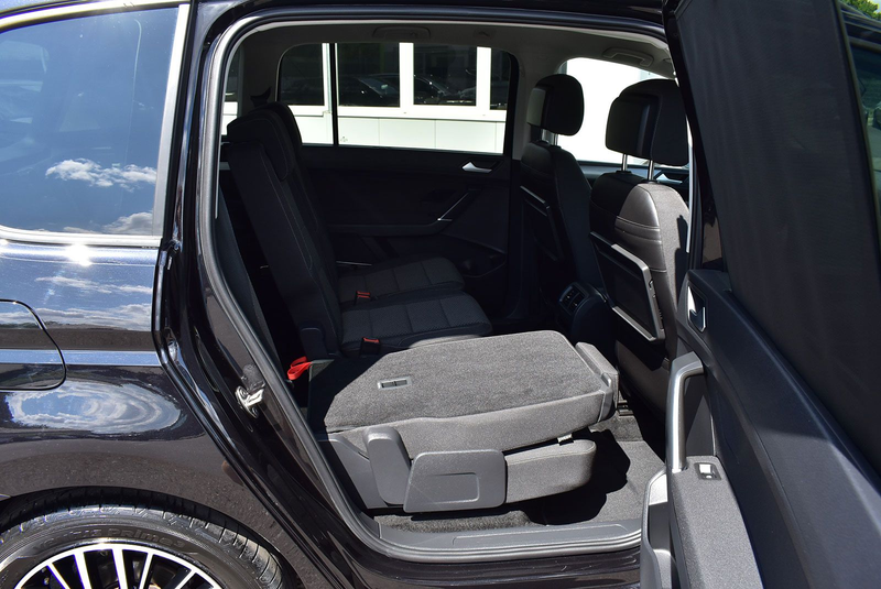 Volkswagen Touran 1,5TSI IQ.LIGHT+ACC+Kamera+7Sitzer+17"Alu — photo 13