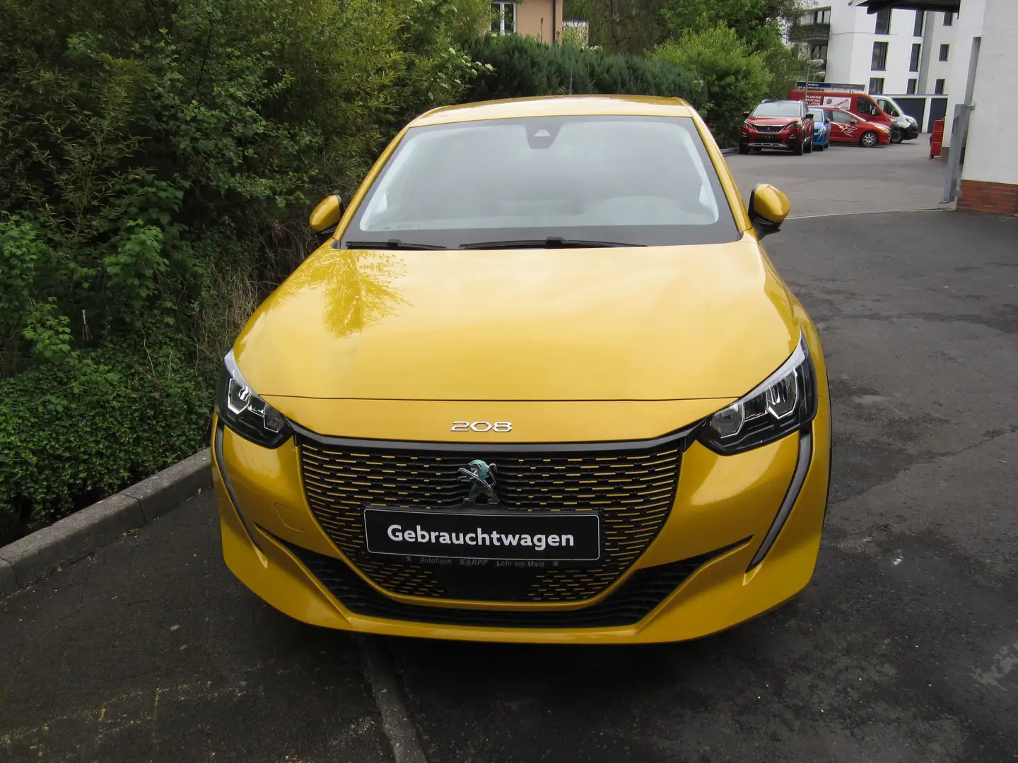 Peugeot 208 e Allure Pack Elektromotor 136 Gelb - 2