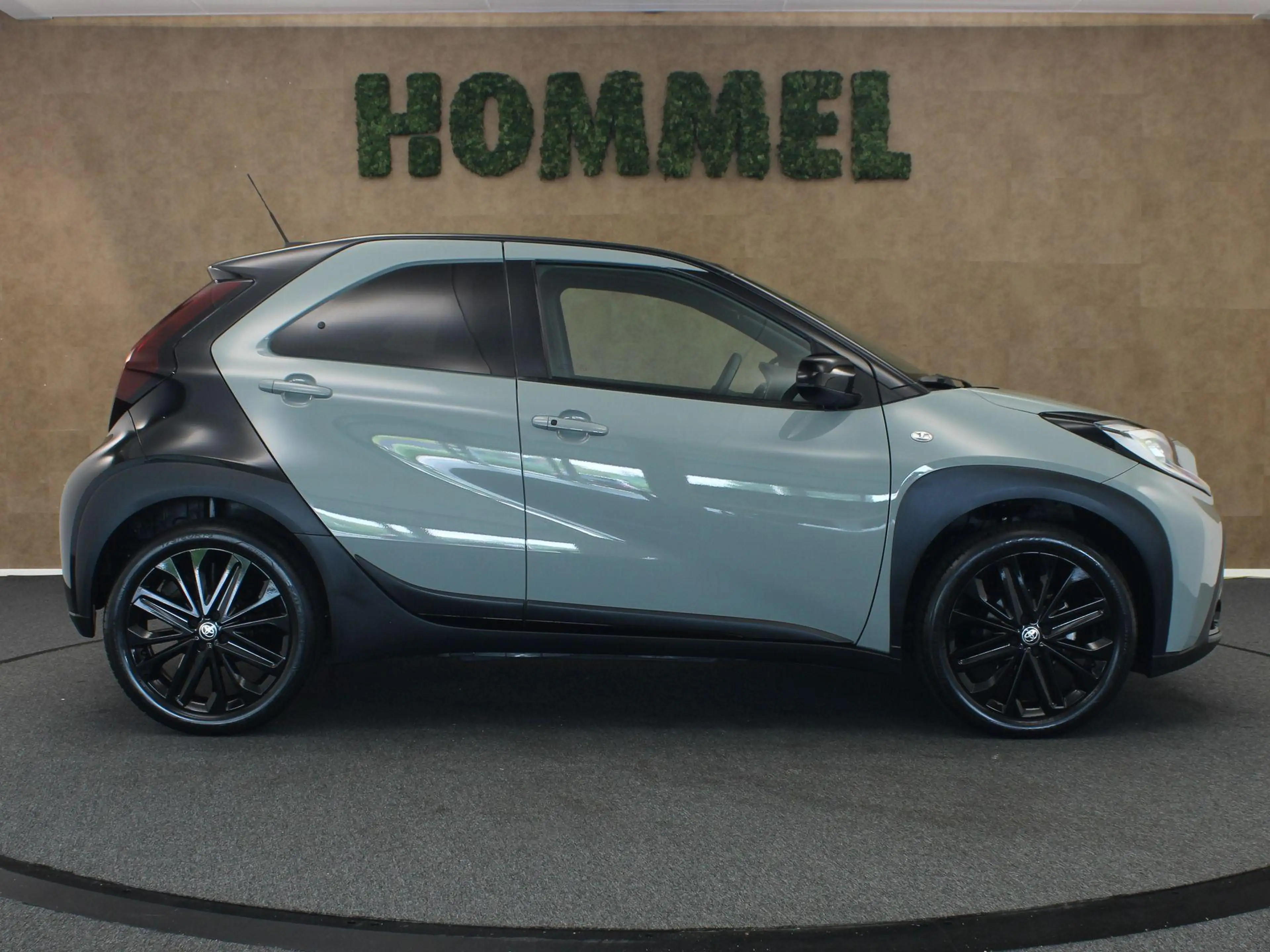 Toyota Aygo X 1.0 VVT-i S-CVT Premium ORIGINEEL NEDERLANDSE AUTO — photo 12
