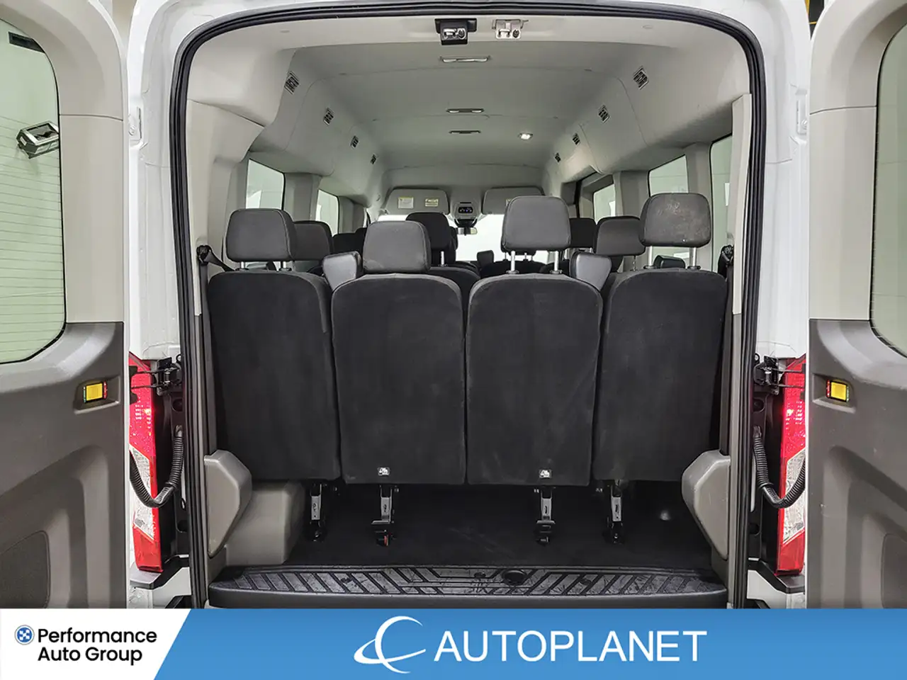 Ford Transit снимка Ford Transit