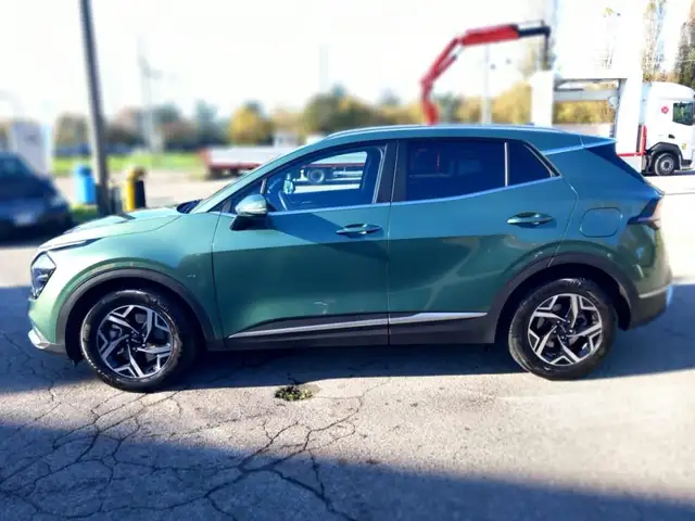 Kia Sportage view 3