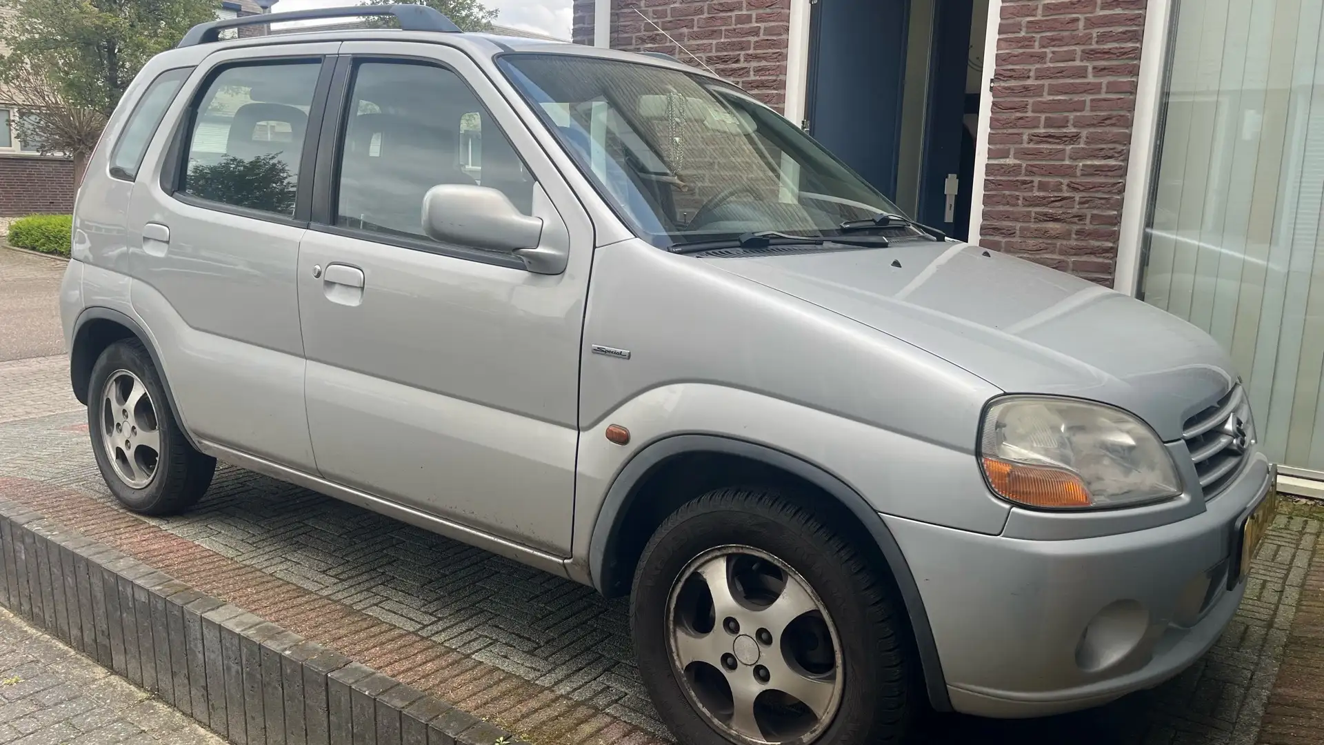Suzuki Ignis 1.3-16V Special APK JAN 2026 Šedá - 1