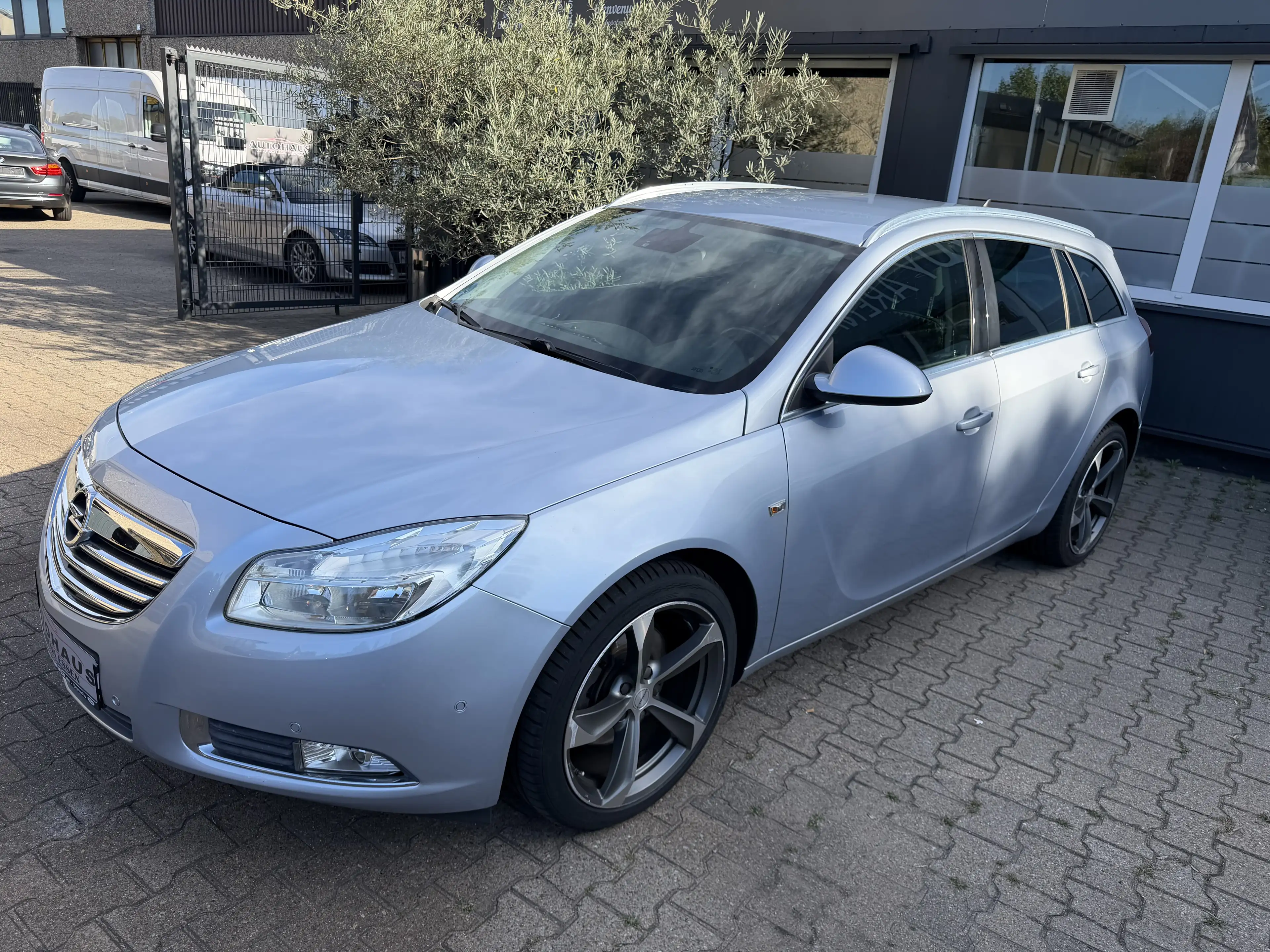 Opel Insignia Edition 2.0 CDTI Sports Tourer Automatik Top Gepfl — photo 11