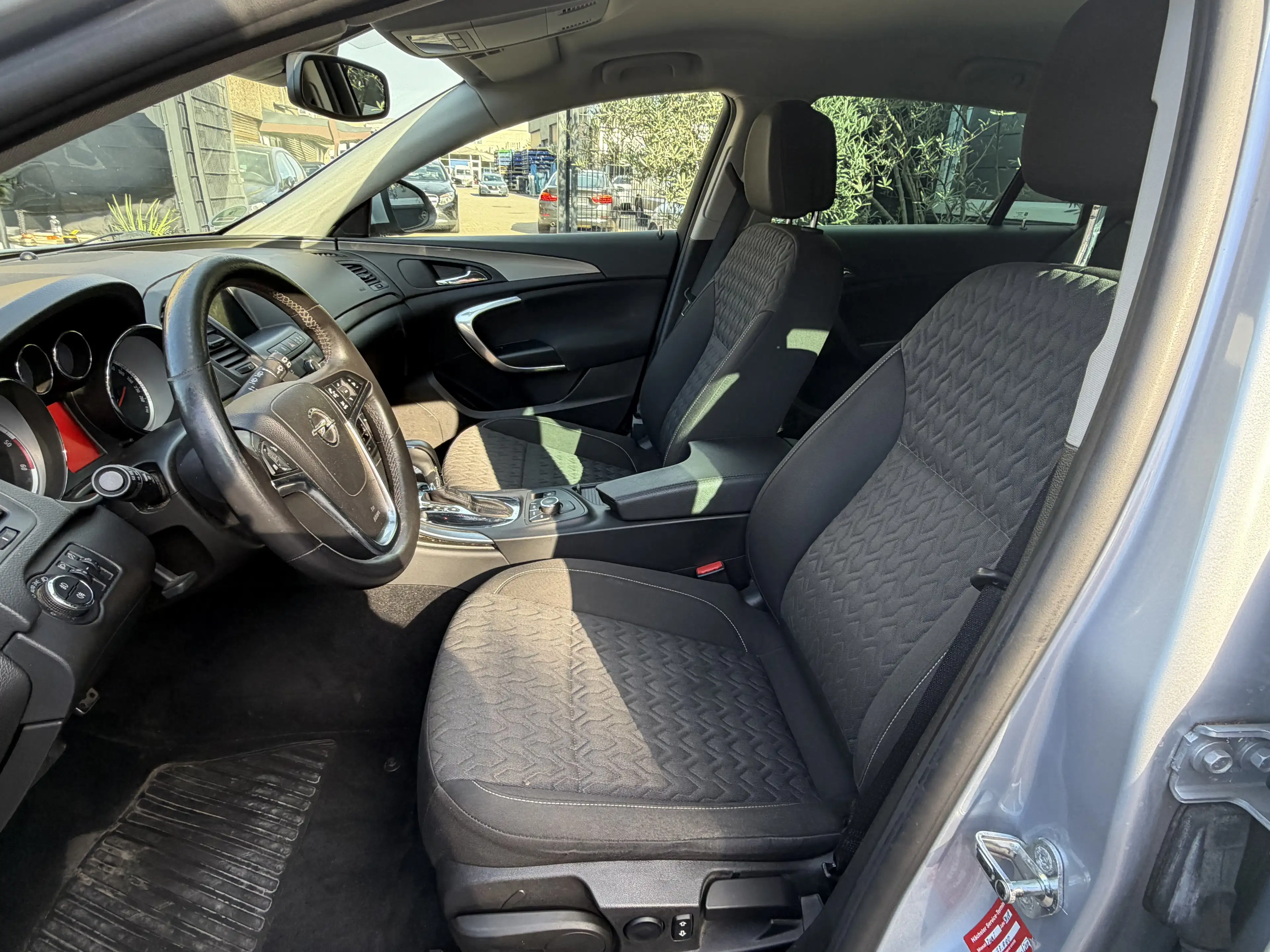 Opel Insignia Edition 2.0 CDTI Sports Tourer Automatik Top Gepfl — photo 3