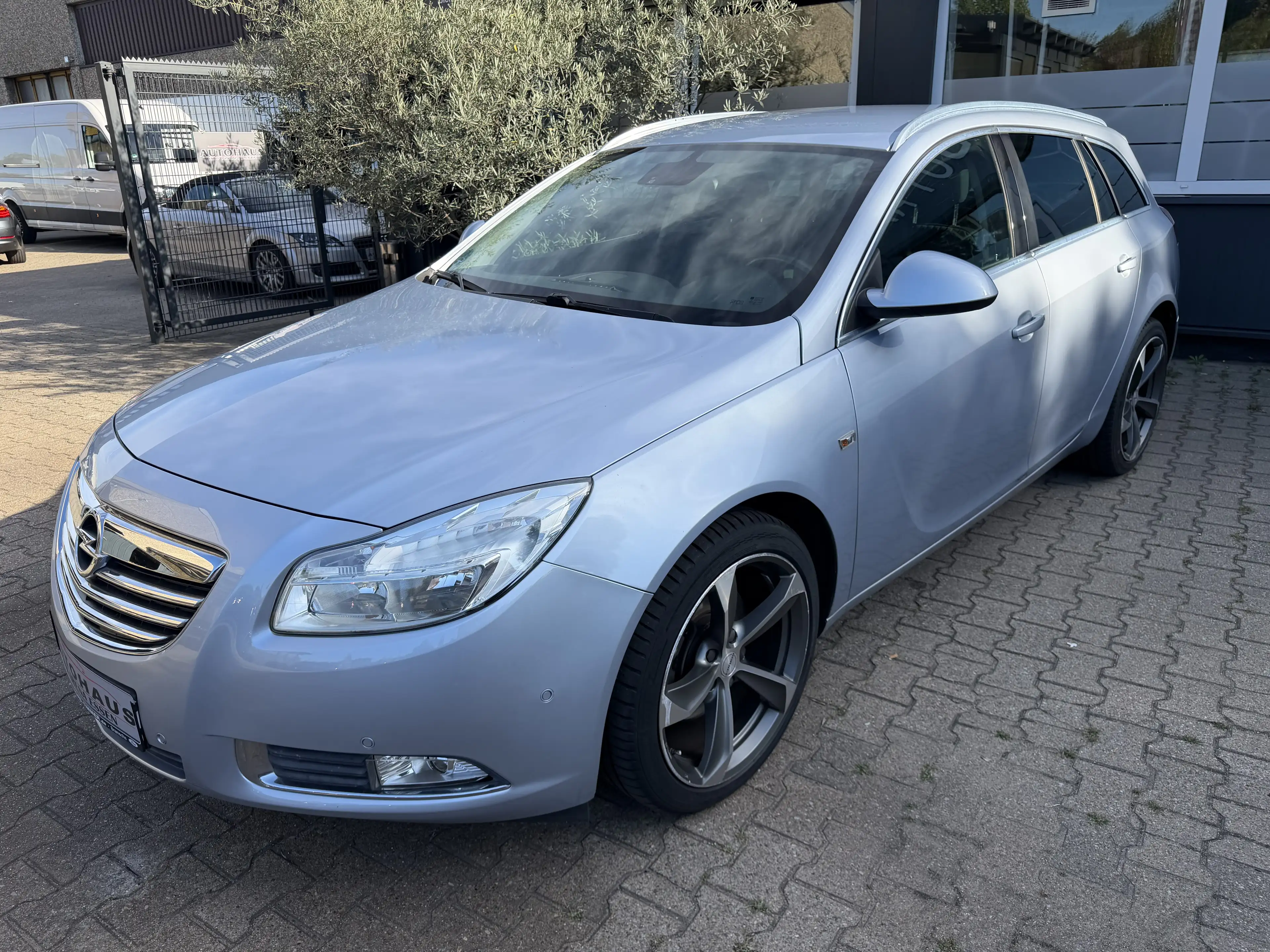 Opel Insignia Edition 2.0 CDTI Sports Tourer Automatik Top Gepfl — photo 10