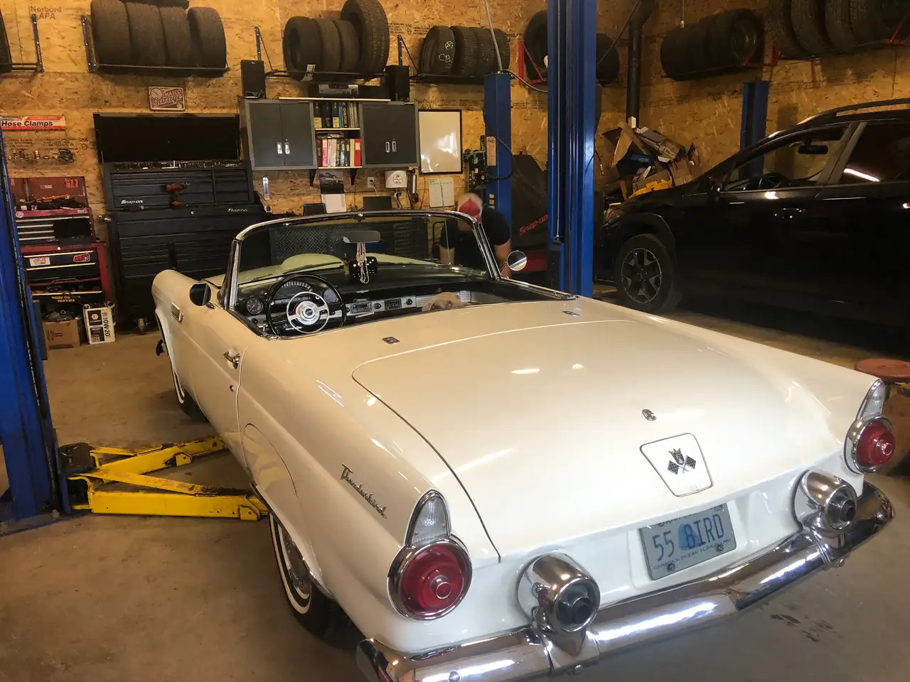Ford Thunderbird снимка Ford Thunderbird