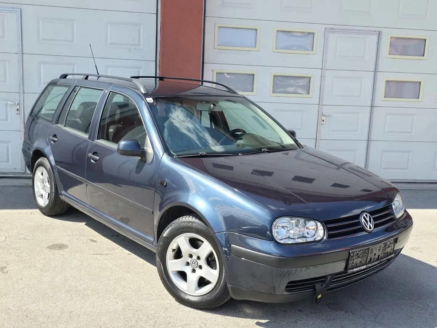 Volkswagen Golf Variant IV Highline 1,9 TDI 4Motion Blau - 2