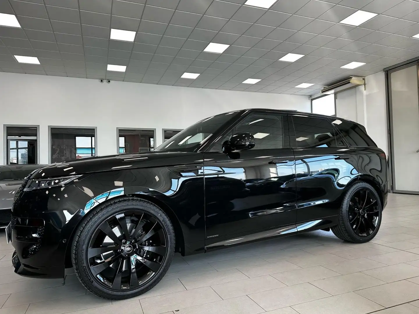 Land Rover Range Rover Sport 3.0D l6 350 CV Autobiography Zwart - 1