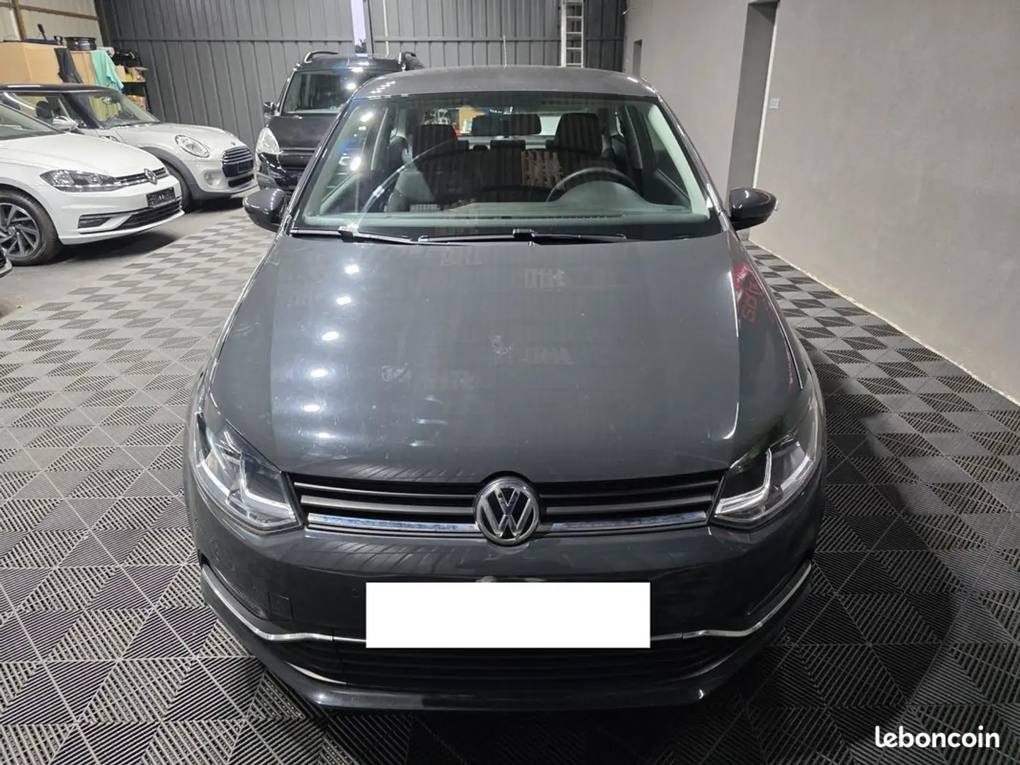 Volkswagen Polo V 1.0 60ch 3p - 2