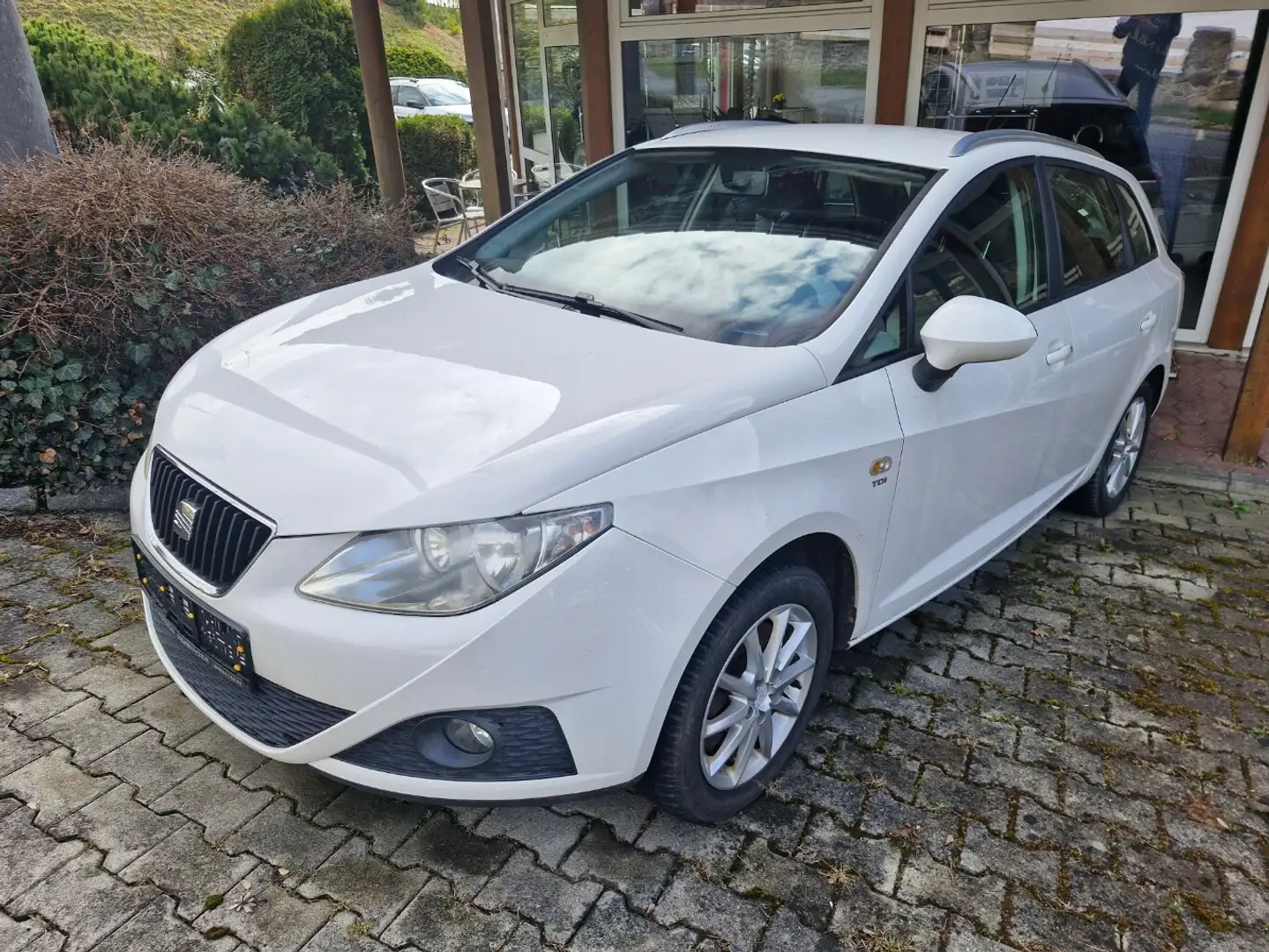 SEAT Ibiza Style Weiß - 1