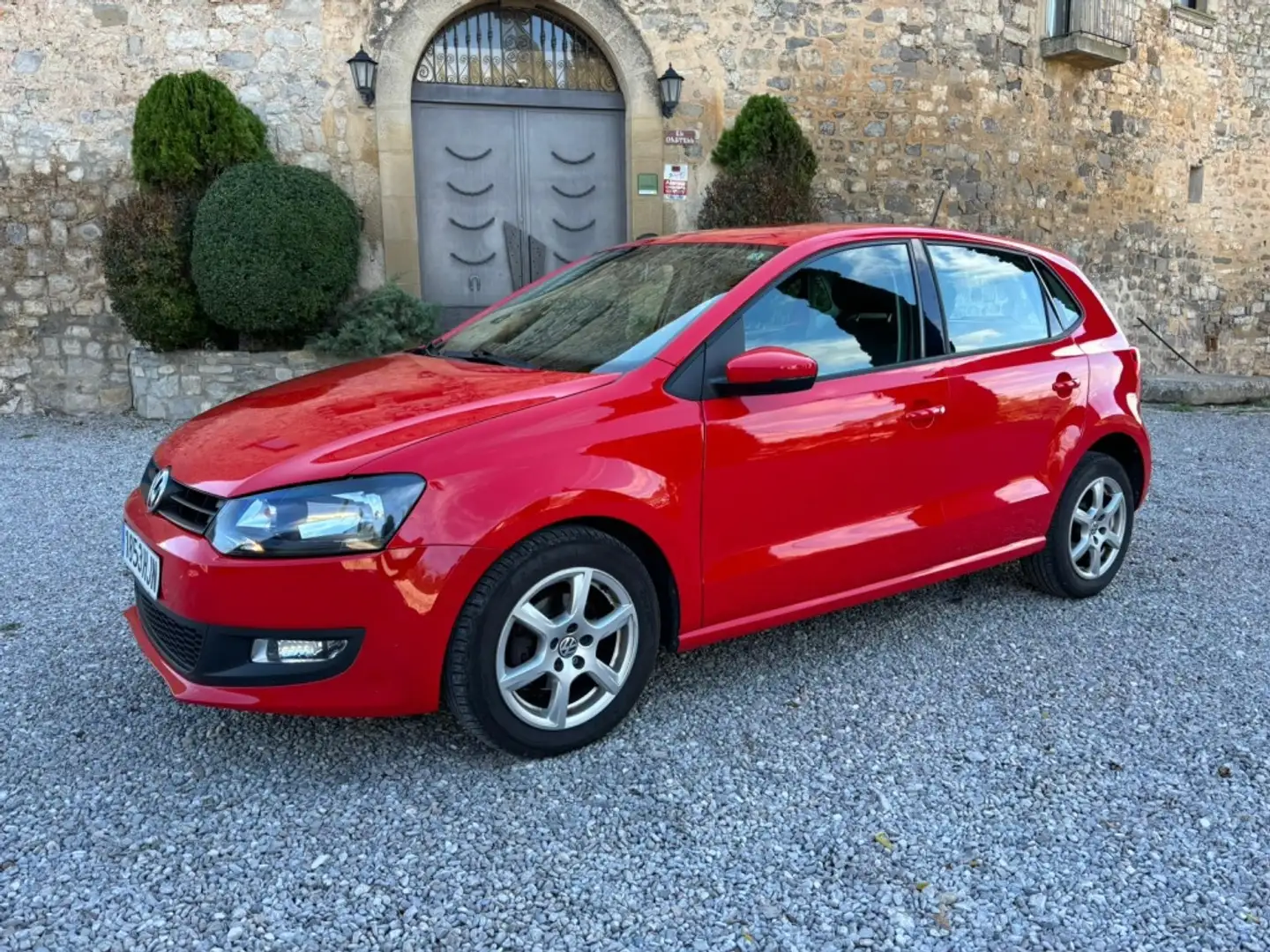 Volkswagen Polo 1.2 TSI Advance 90 Rot - 1