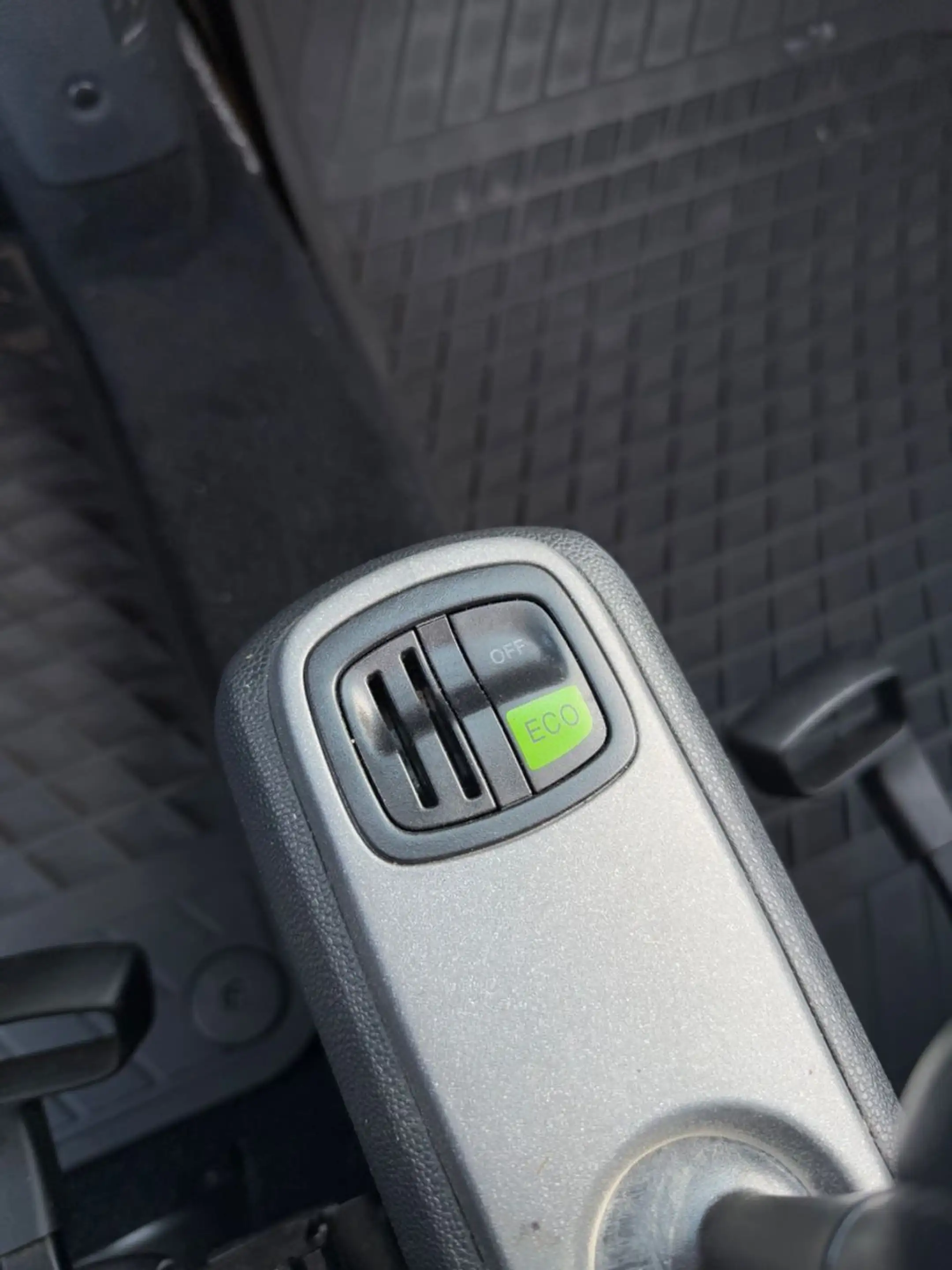 smart forTwo *MHD*SERVO*KLIMA*AUTOMATIK*PANO* — photo 3