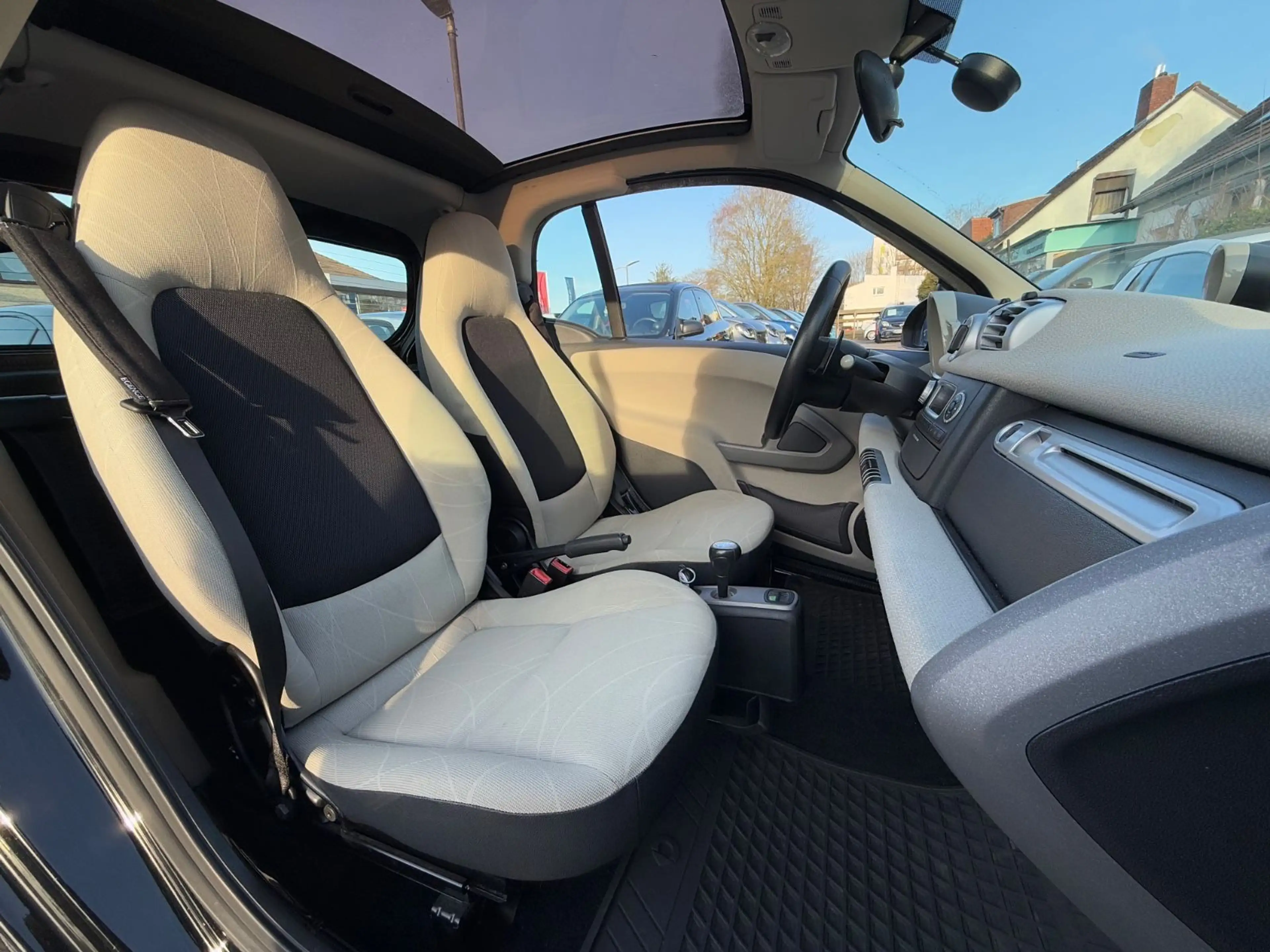 smart forTwo *MHD*SERVO*KLIMA*AUTOMATIK*PANO* — photo 11