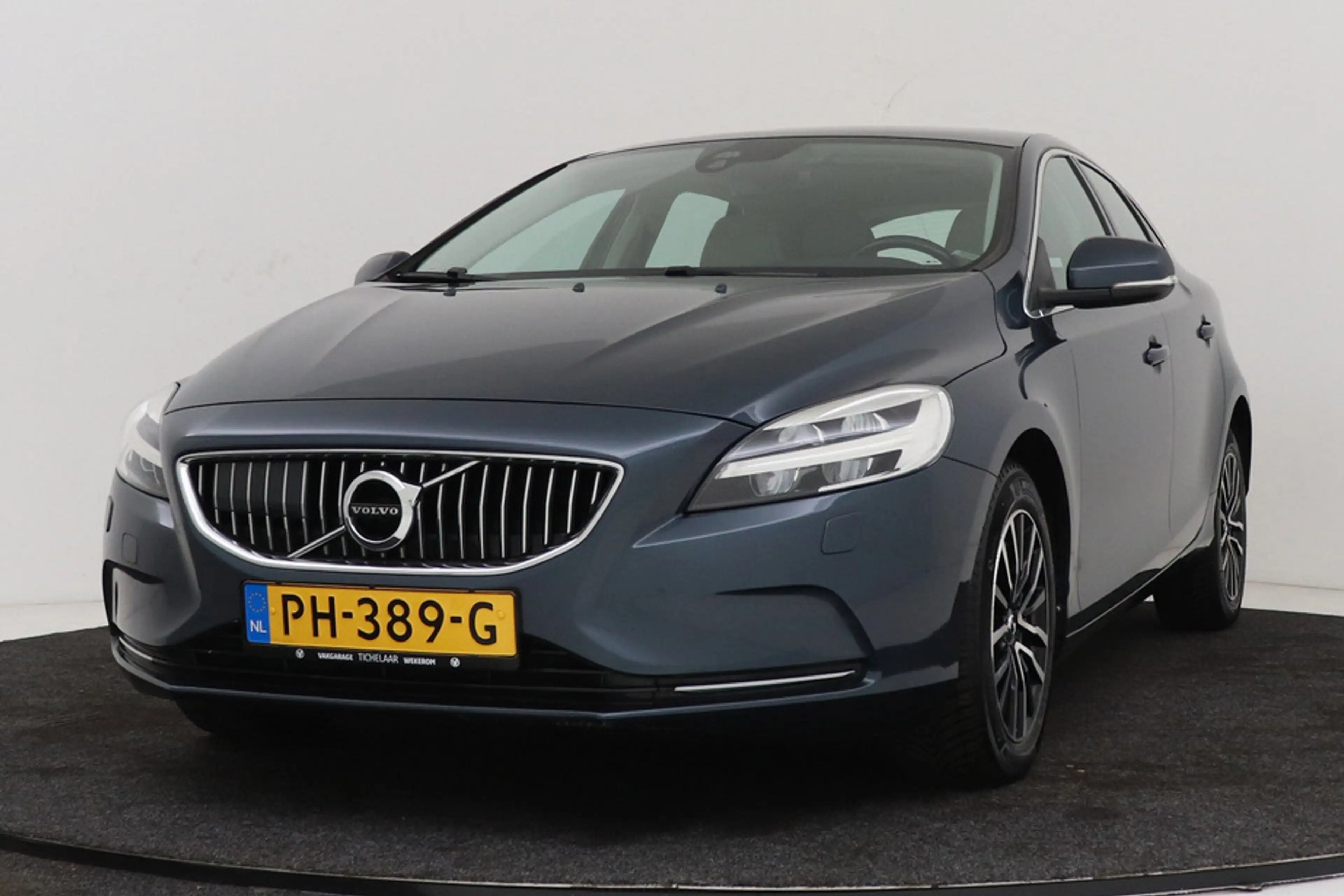 Volvo V40 1.5 T2 Nordic+ | Trekhaak | Panoramadak | Org NL | — photo 14